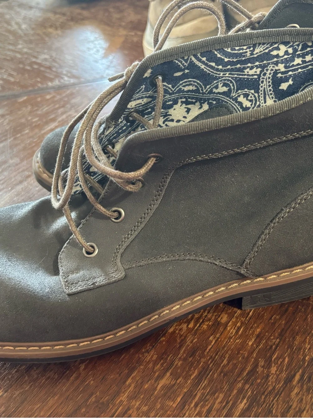 Penguin Men's Gray Suede Lace-Up Chukka Boots